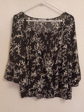 FLORAL & IVY WOMEN'S TOP BLACK FLORAL 3/4 RUFFLE SLEEVE ELASTIC SMOCKING SIZE S